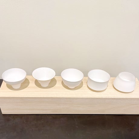 Egg Shell SAKE CUP SET in Paulownia Wood Box / エッグシェル盃セット桐箱入り