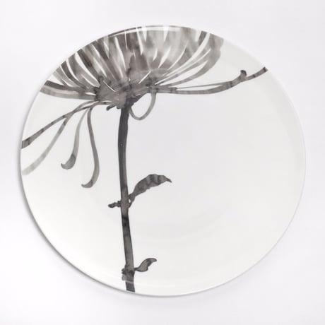 hakuji 白磁大皿 -菊 |White Porcelain plate L-Chrysanthemum