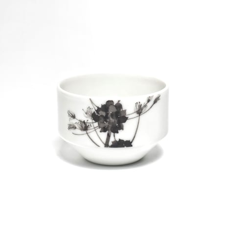 hakuji 白磁 酒杯 -野蒜|White Porcelain Sake Cup -Nobiru/Wild rocambole