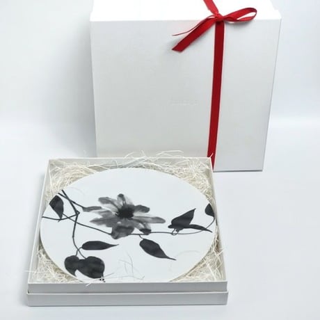 hakuji 白磁大皿 -八つ手 |White Porcelain plate L-Japanese Aralia