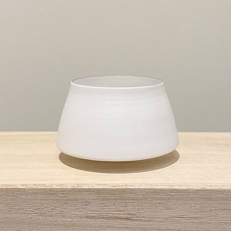 Egg Shell SAKE CUP SET in Paulownia Wood Box / エッグシェル盃セット桐箱入り