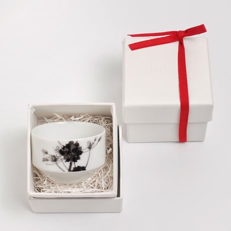 hakuji 白磁 酒杯 -野蒜|White Porcelain Sake Cup -Nobiru/Wild rocambole