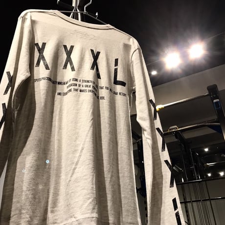 ''XXXL''ロングTシャツ