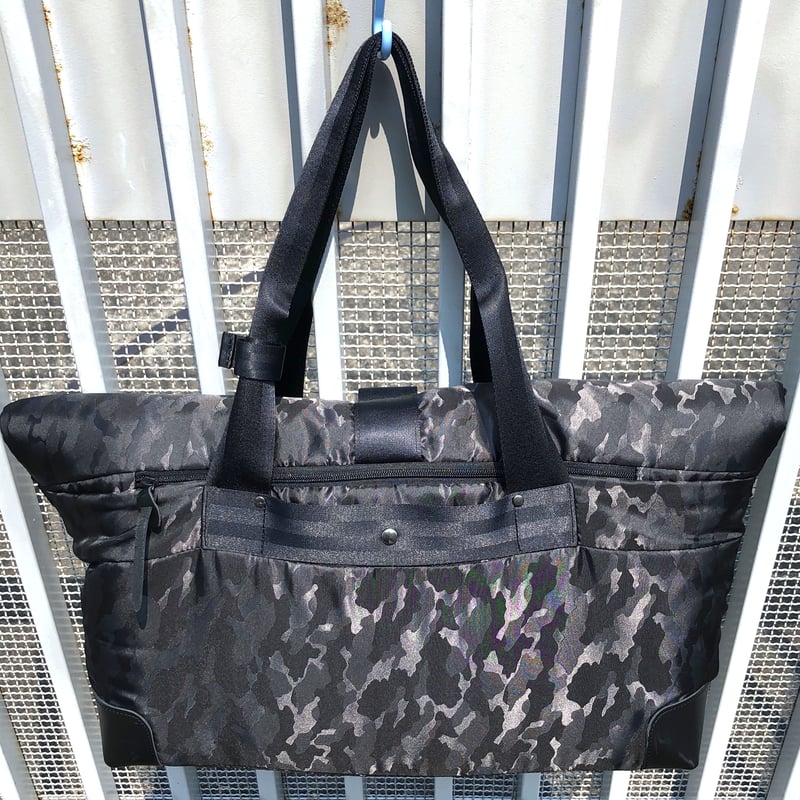 【中古美品】ARUMO(アルモ)  トートバッグ  カモフラ×ブラック ARUMO デルタバッグ ミディアム / ブラックキャンバス x レザー