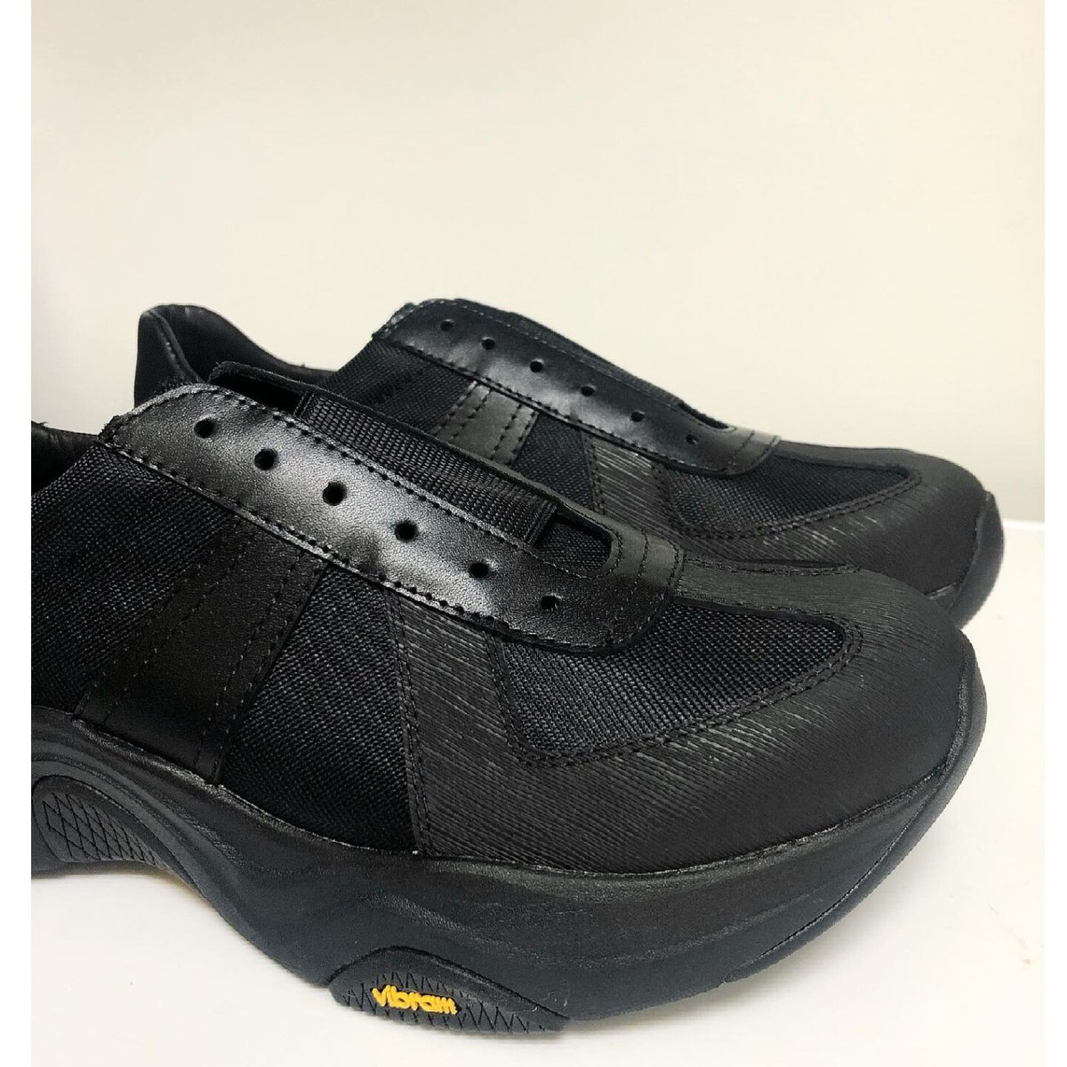 German trainer - Center gore #black [tomo&co ×