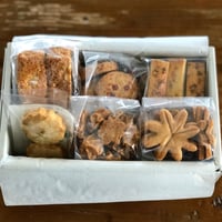 HAPPY COOKIE BOX