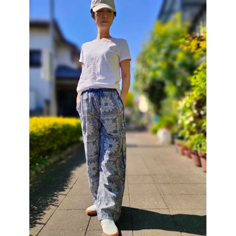 レオナール ホワイトカジュアルパンツ 新品タグ付き タックギャザー バルーンワイドパンツ je-101 chw22s127