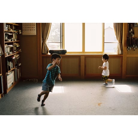 熊谷直子写真集「赤い河」（TISSUE PAPERS 01）