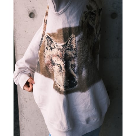 Hanes / "wolf" sweat