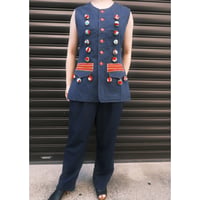 unknown / "pon pon"vest