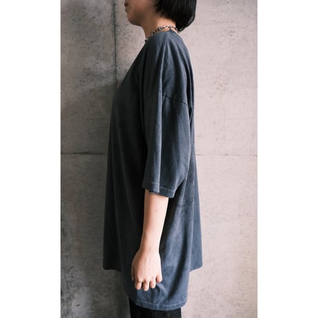 over dye tee "tennis" / black