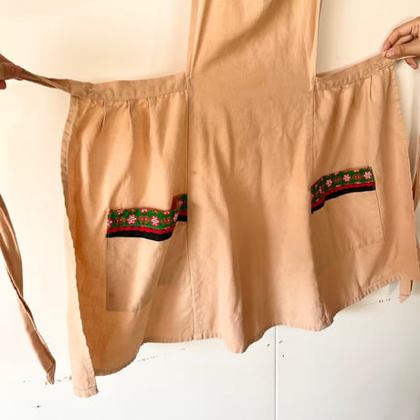 apron “beige”