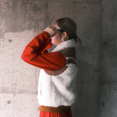 boa × suède vest