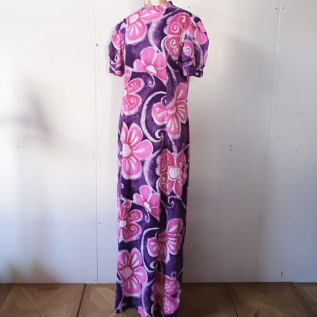 Hawaiian dress