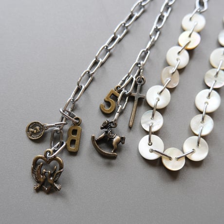 eski. original "shell × chain" necklace