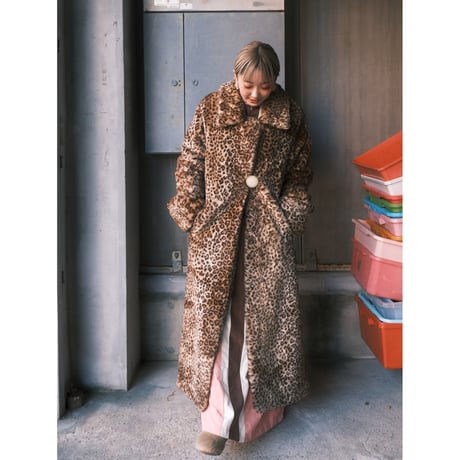 vintage leopard fake fur coat