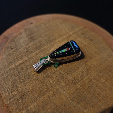 navajo / space motif pendant top