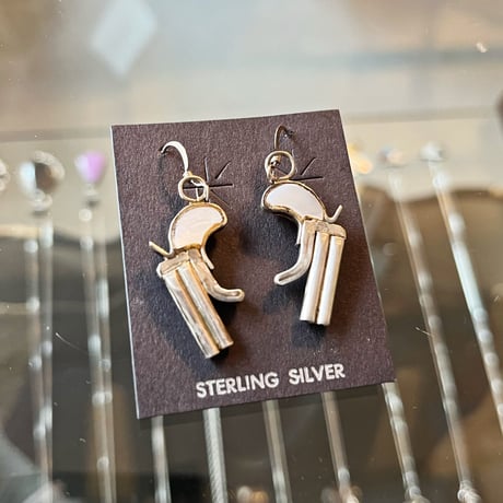 Indian jewelry / pistol pierce