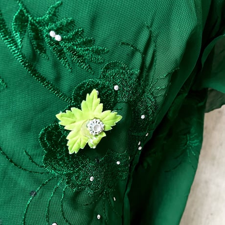 embroidery green dress