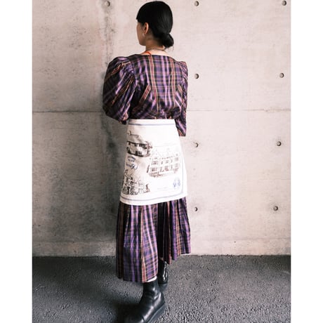 apron "village"