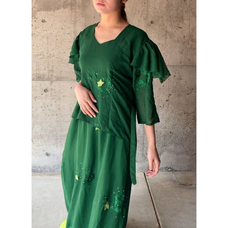 embroidery green dress
