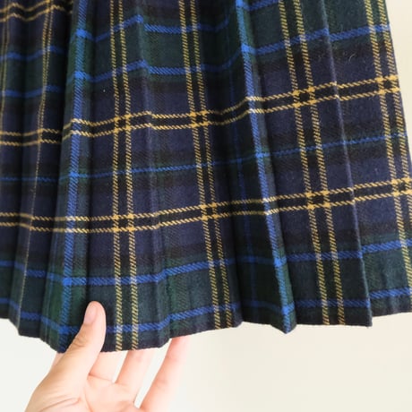 wool check skirt