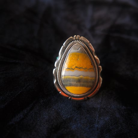 indian jewely / bumblebee jasper
