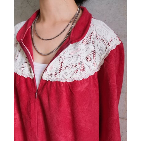 velours dress with lace