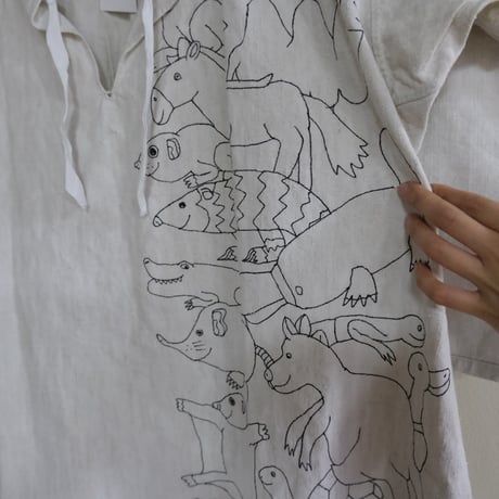 eski. × 画楽 / antique linen smock / animal