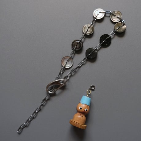 eski. original shell chain necklace "wood doll"