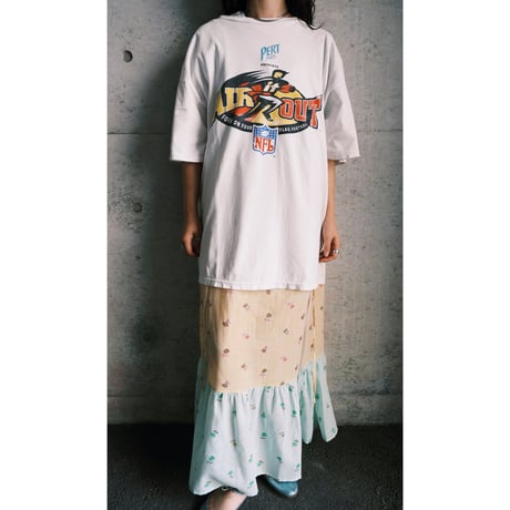 90s “NFL” print tee