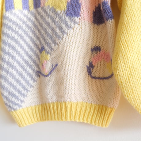 design knit / pastel yellow