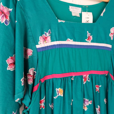 made in USA / floral dress
