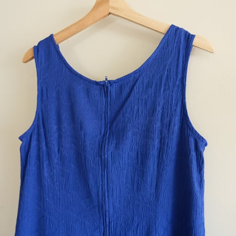 no-sleeve flower designed blue dress