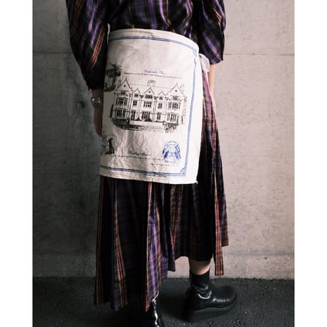 apron "village"