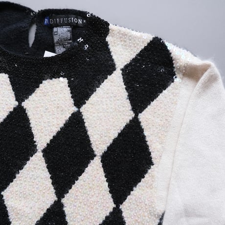 monotone argyle knit