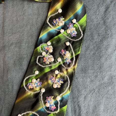"繕う" collaboration beads embroidery necktie "flower × stripe"