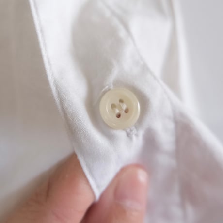 "hatome" design shirt / white