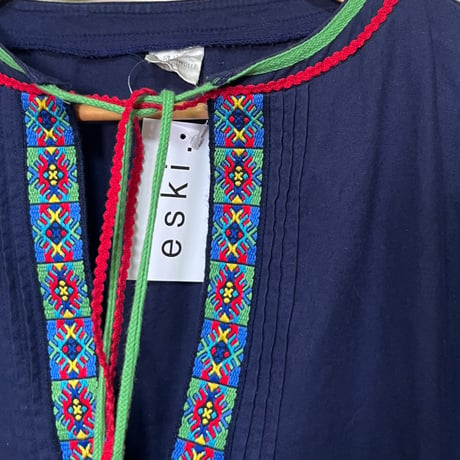 embroidery blouse