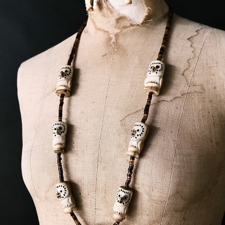 ZUNI / “owl” fetish necklace and pierce