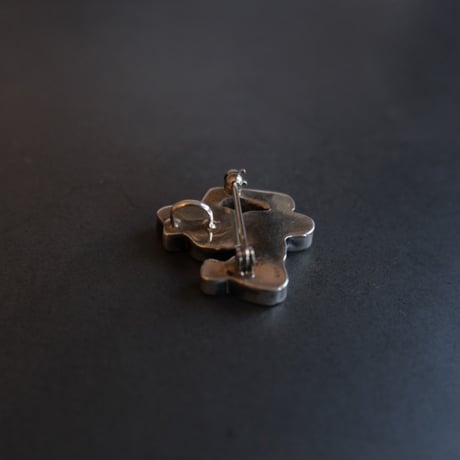 ZUNI / Goofy brooch (pendant top)