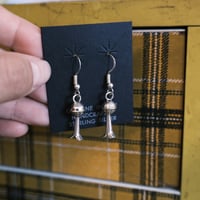 navajo / squash blossom pierce