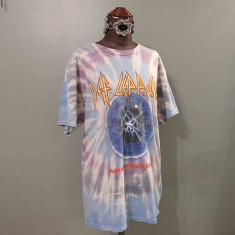 tie-dye print tee