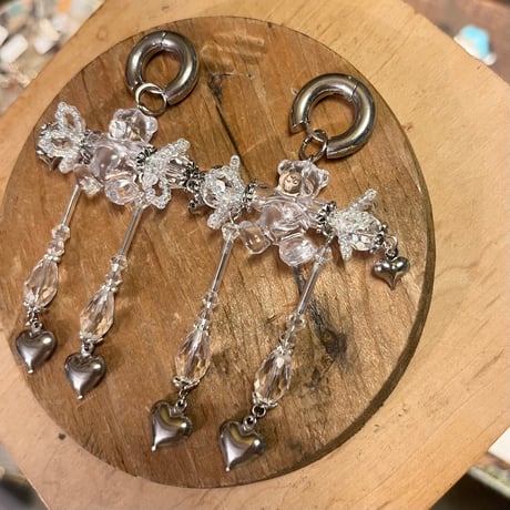 lili by SERI / "bear" pierce / clear