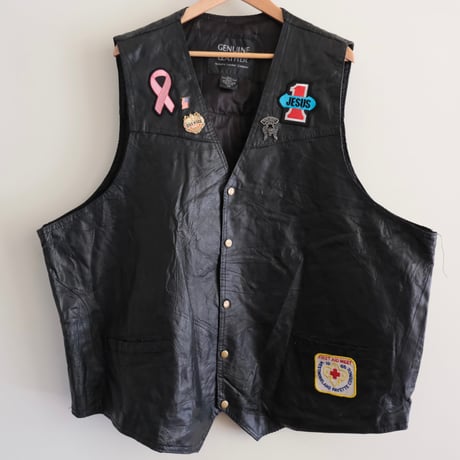 big leather vest with wappen