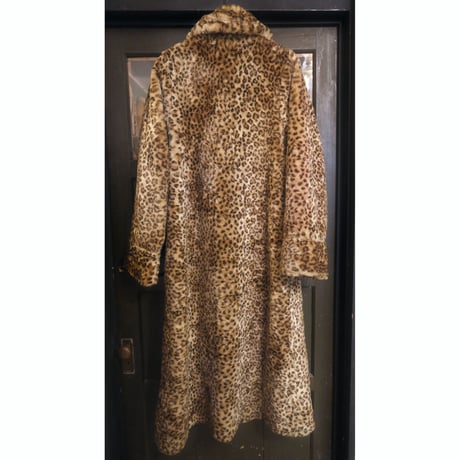 vintage leopard fake fur coat