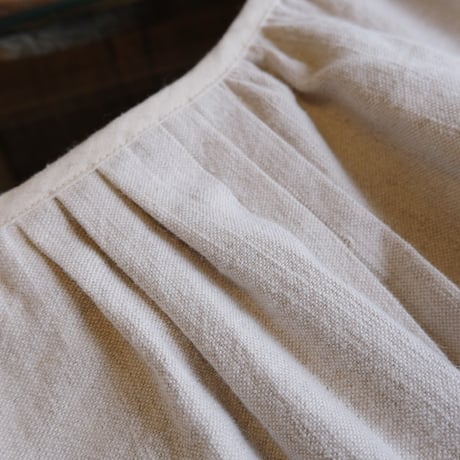 eski. original frill collar