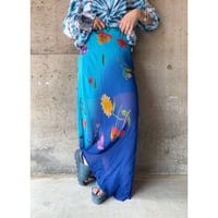 gradation skirt with vivid flowers