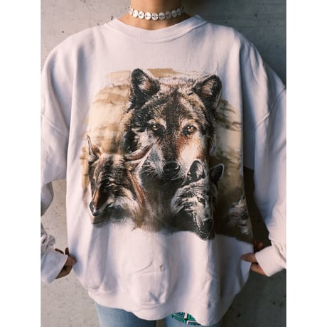 Hanes / "wolf" sweat