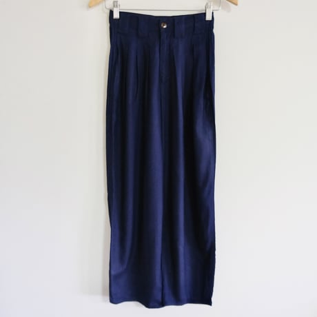 slacks pants “navy” with tuck